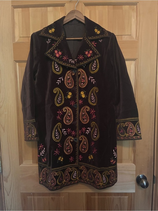 Nygard Collection Jackets & Blazers - Retro Brown Velvet Coat with Paisley Embroidery